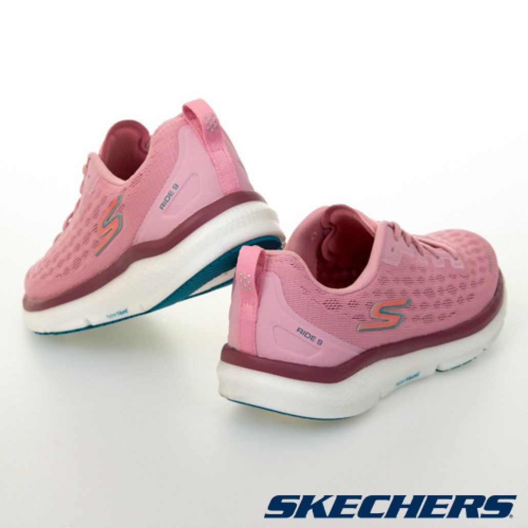 skechers_20211029171004_576578.jpg