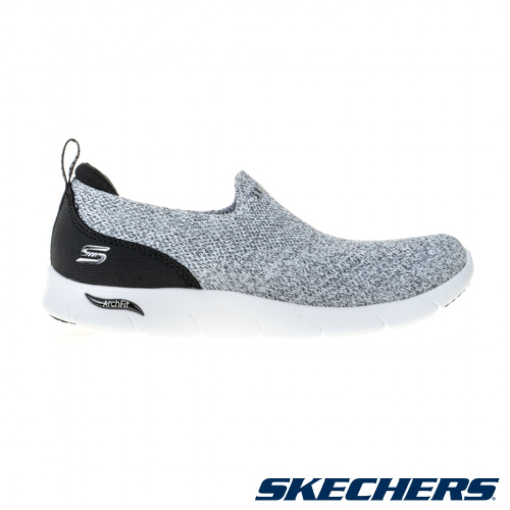 skechers_20220803103301_153651.jpg