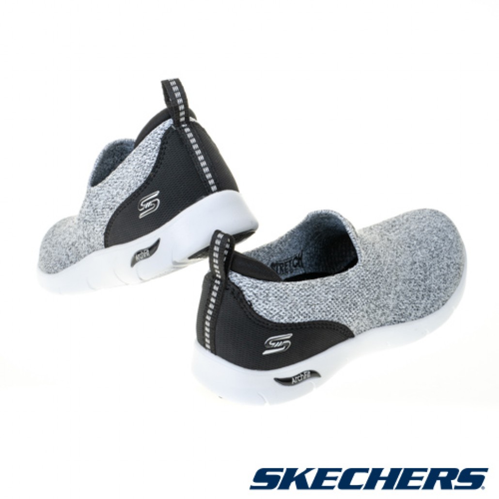 skechers_20220803103302_399227.jpg