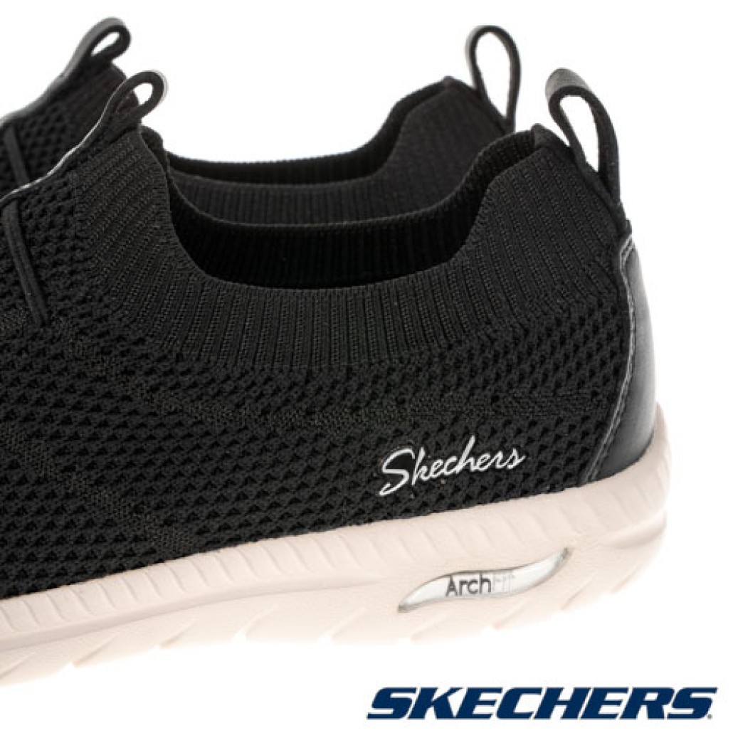 skechers_20220915180828_342936.jpg