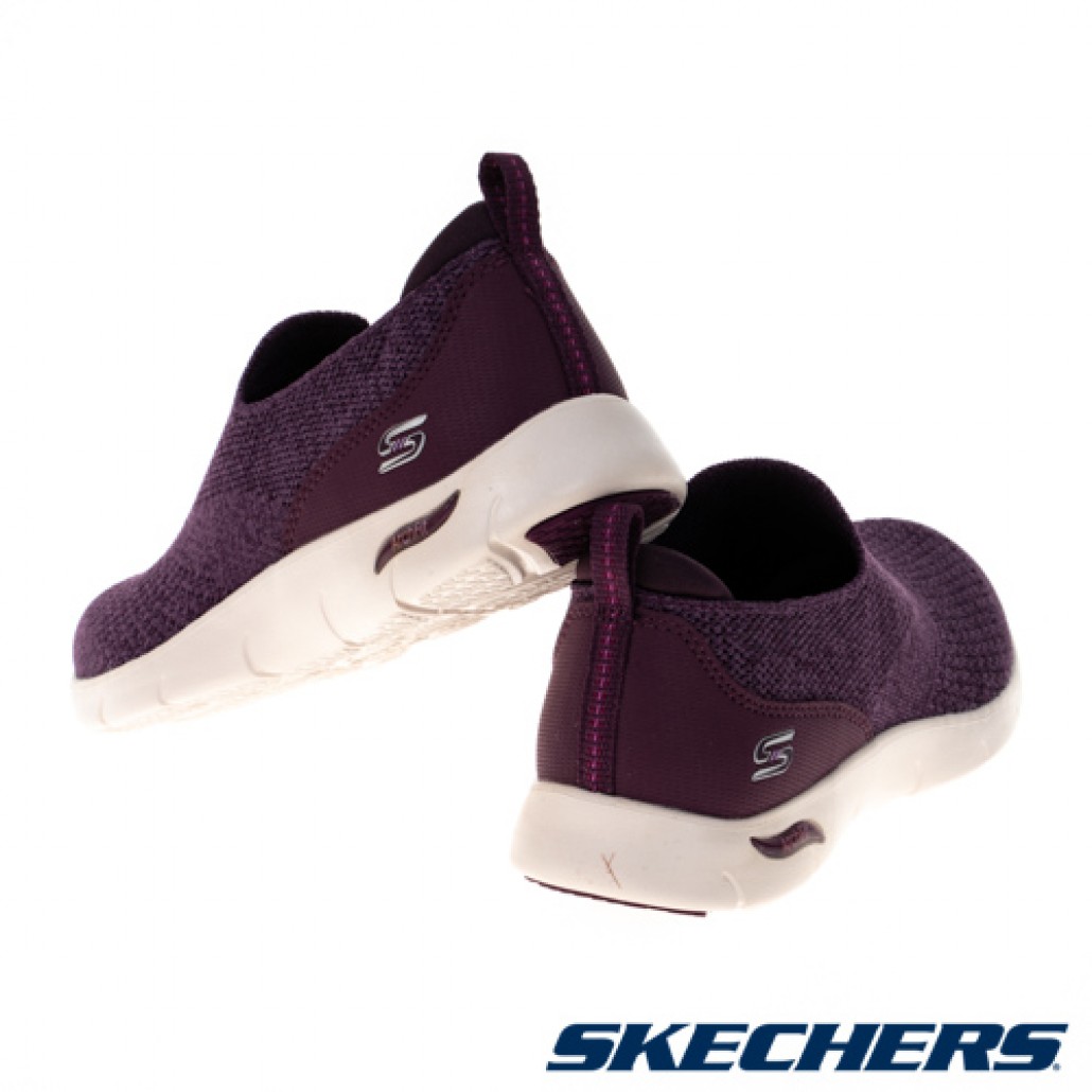 skechers_20221018184542_119731.jpg