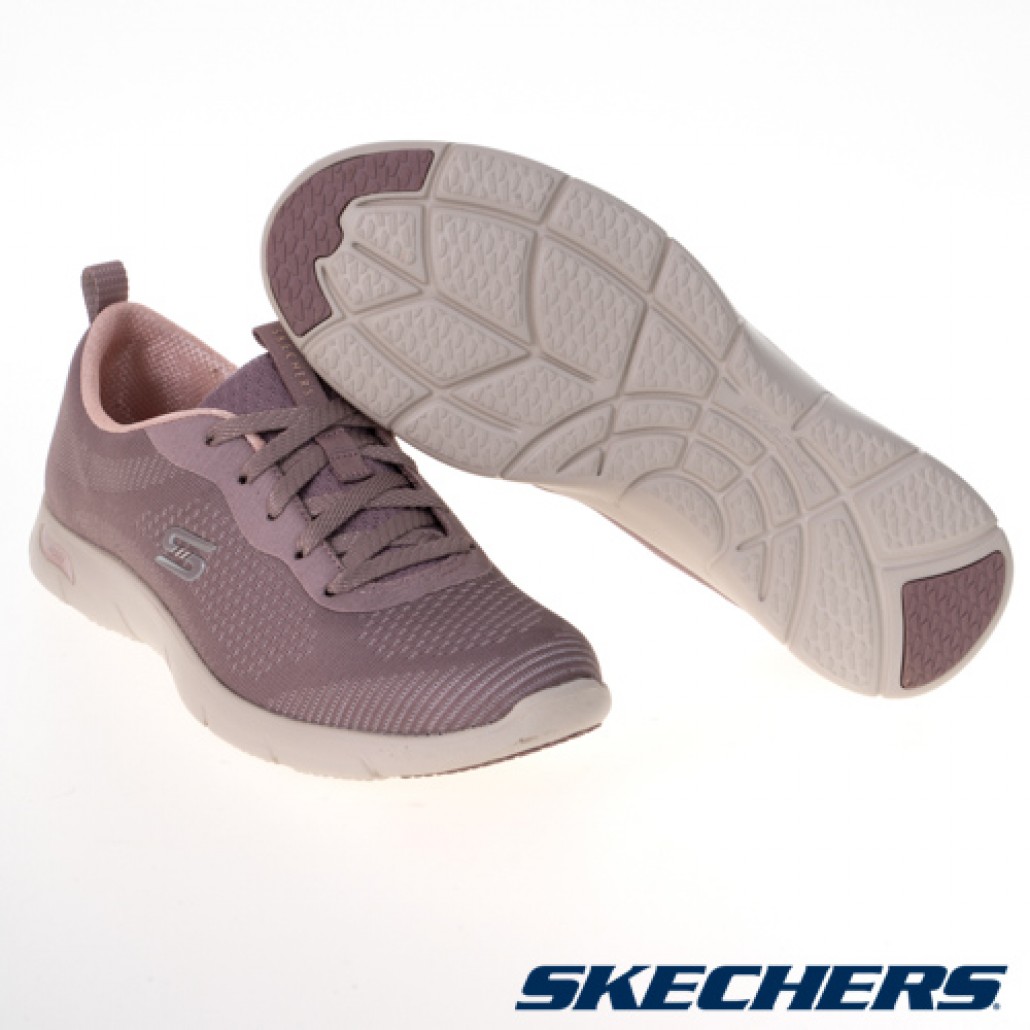 skechers_20221204183421_211877.jpg