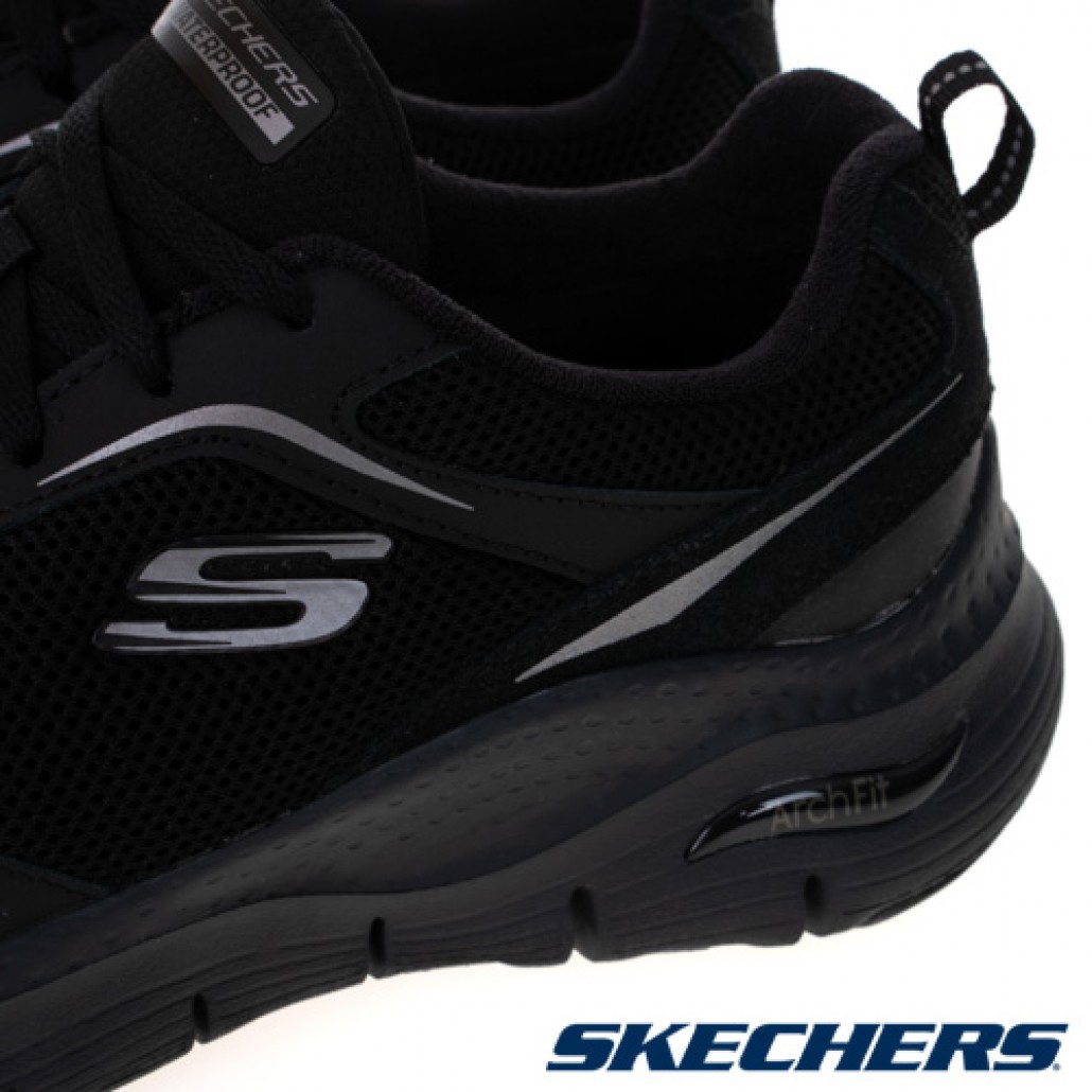 skechers_20221204183422_123962.jpg