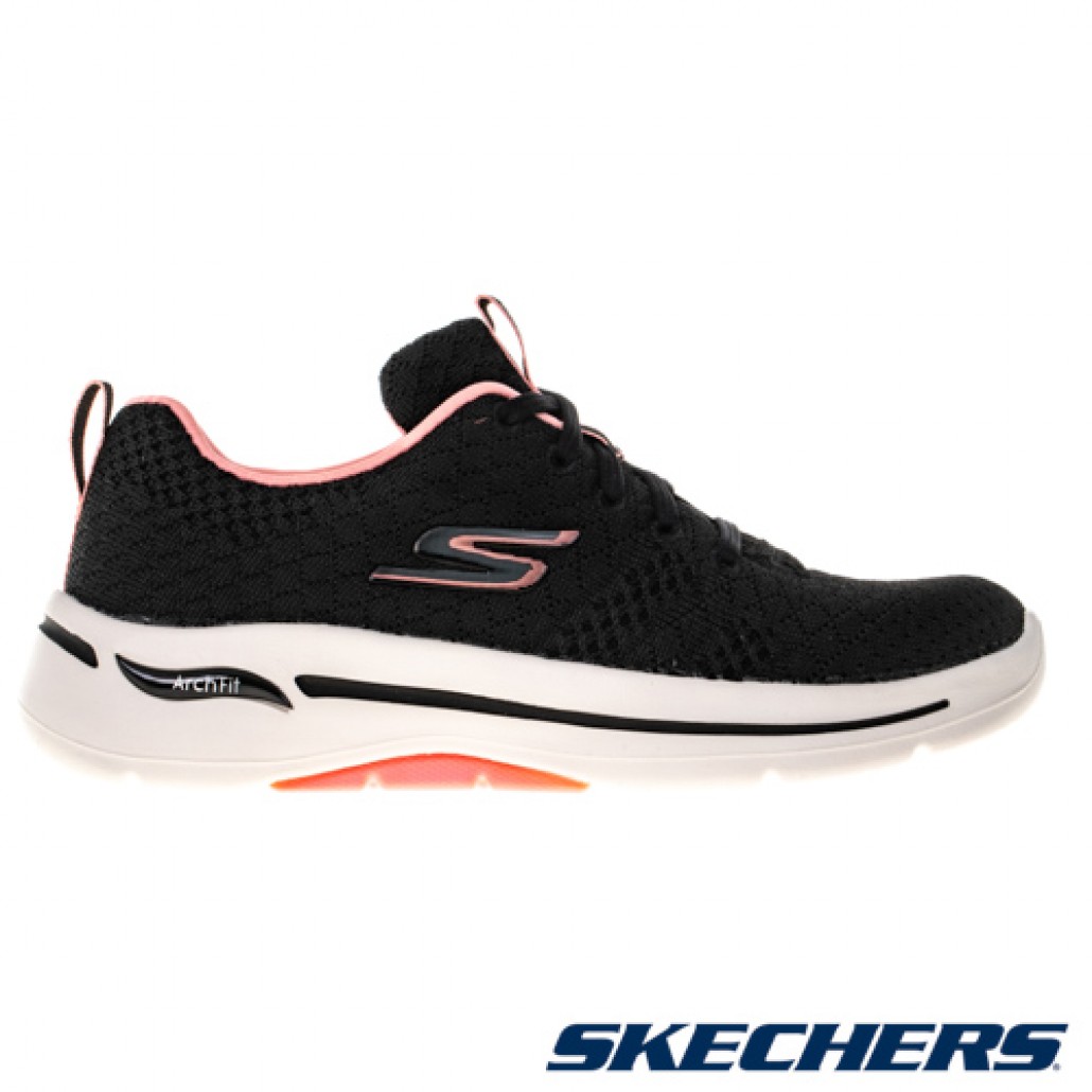 skechers_20230428105212_457367.jpg