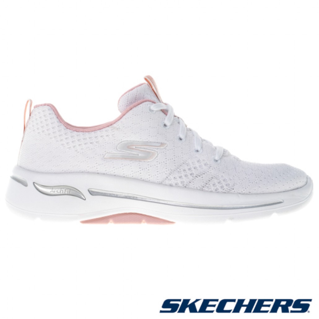skechers_20230428105214_765493.jpg
