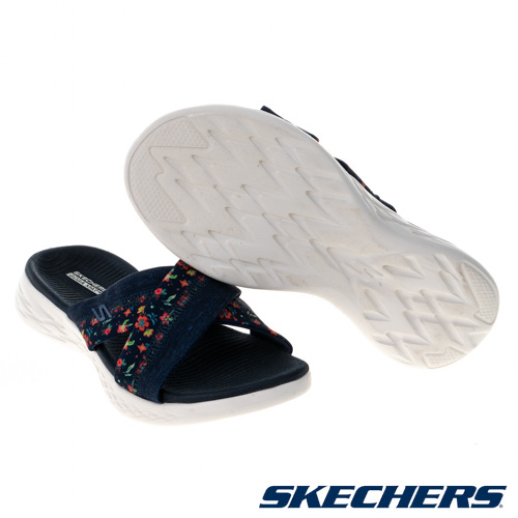 skechers_20230428105219_359404.jpg