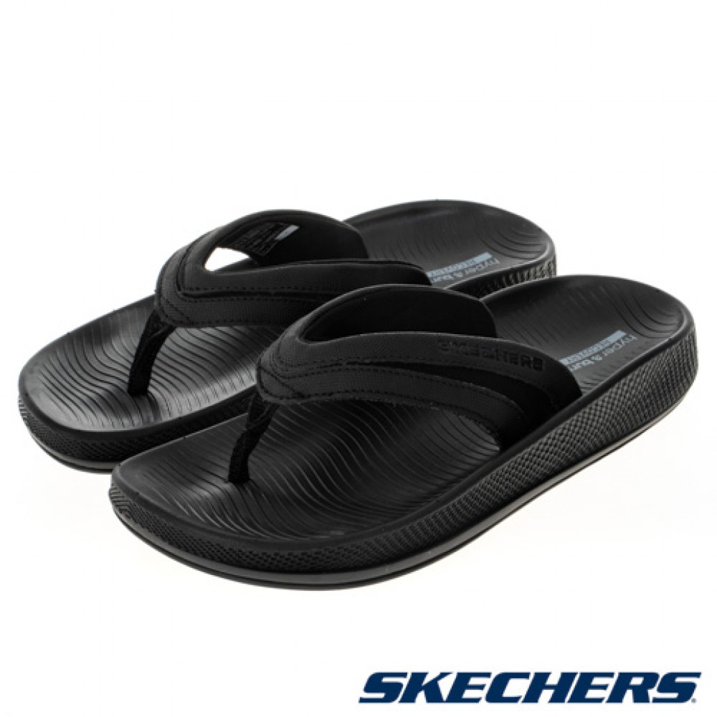 skechers_20230428105220_558480.jpg