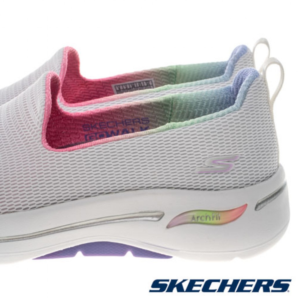 skechers_20230509103838_245020.jpg