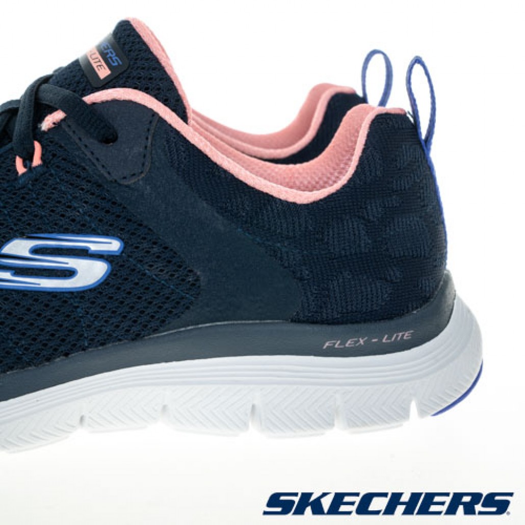 skechers_20230818115557_617070.jpg