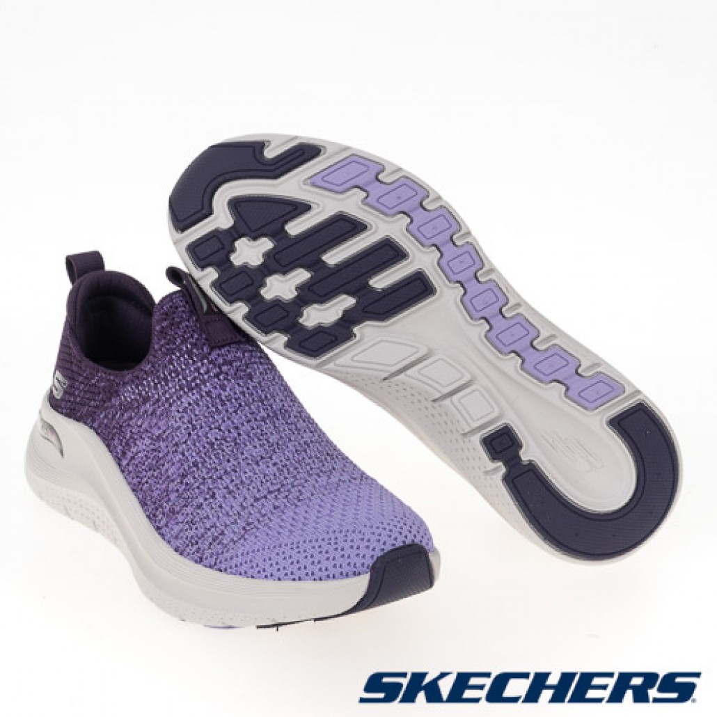 skechers_20240406221424_488236.jpg