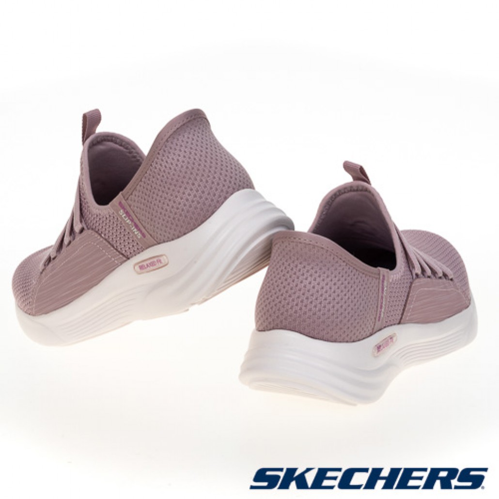 skechers_20241028173122_694506.jpg