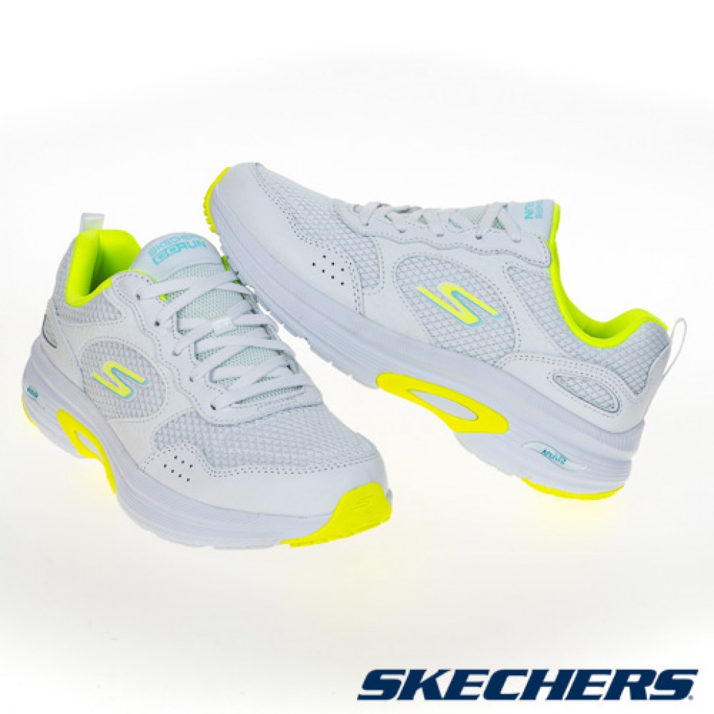 skechers_20241028173211_930915.jpg