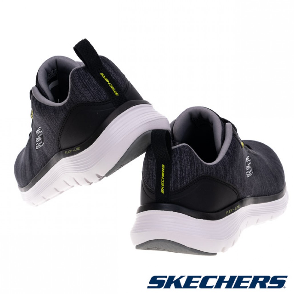 skechers_20241029184232_746561.jpg