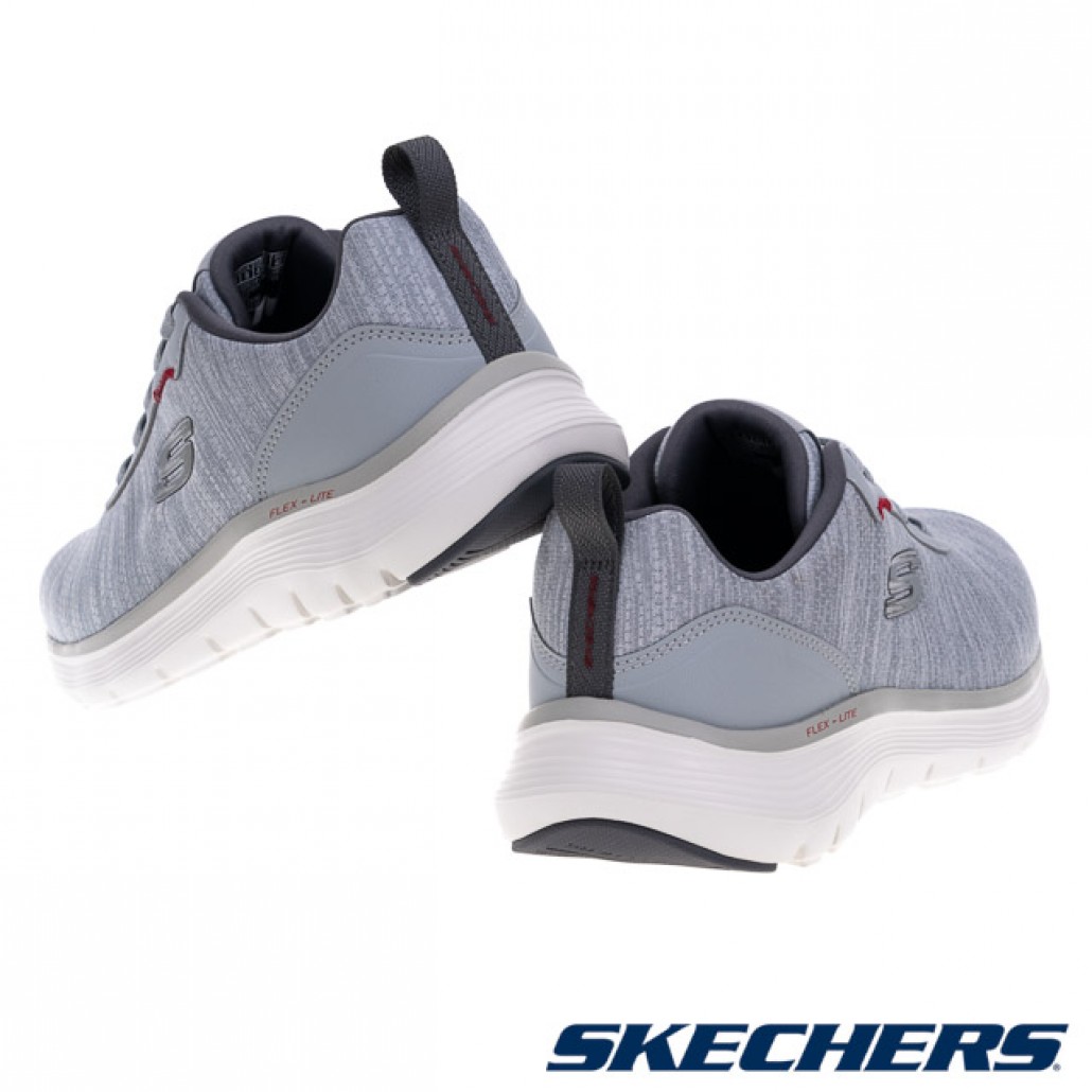 skechers_20241029184234_889548.jpg
