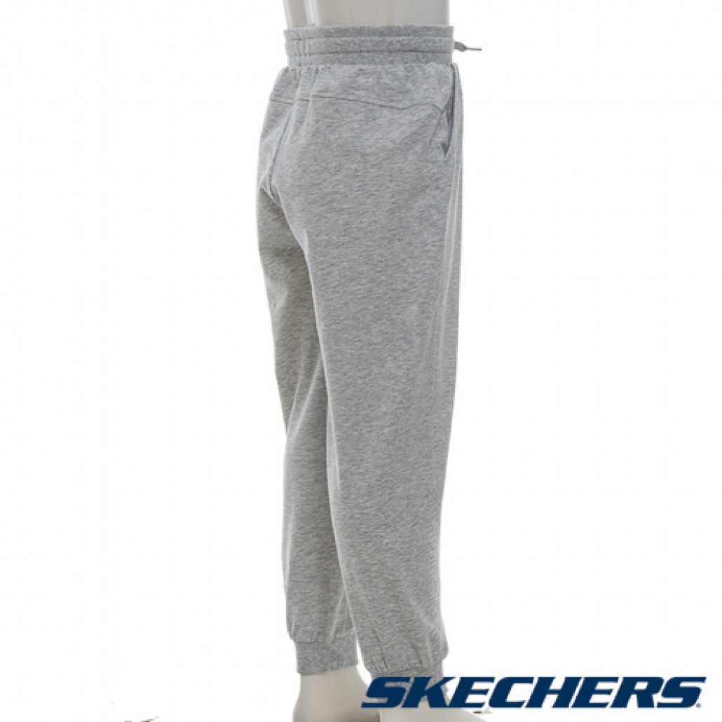 skechers_20250816151651_478655.jpg