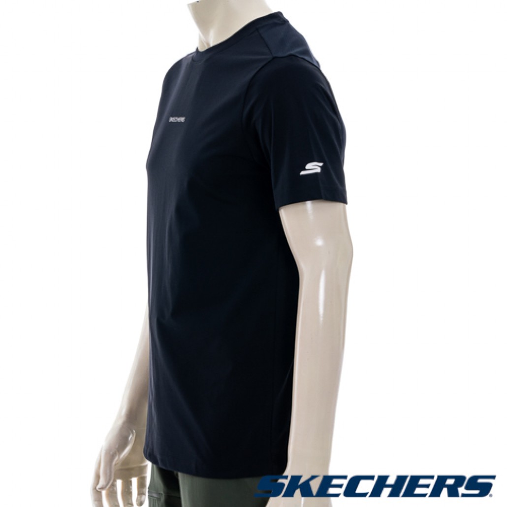 skechers_20250816151750_967649.jpg