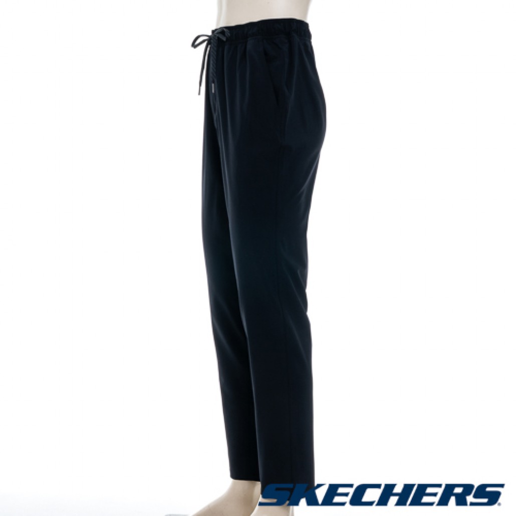 skechers_20250816151816_205449.jpg