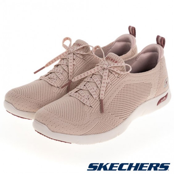 skechers_20240327115843_603483.jpg