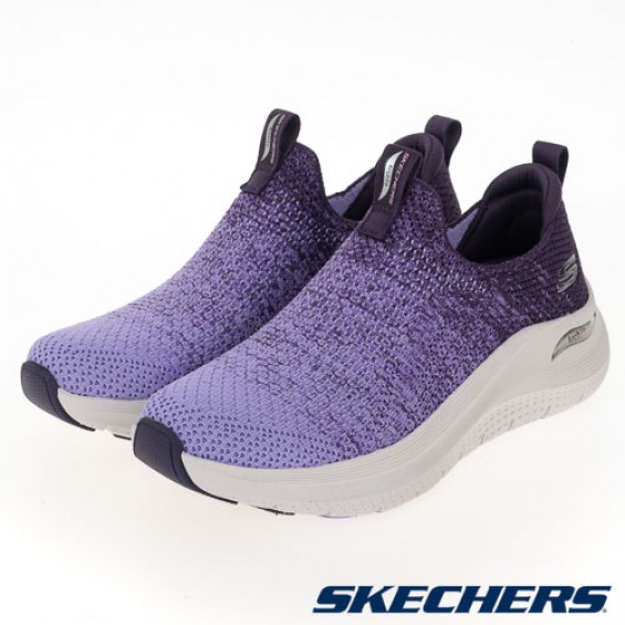 skechers_20240406221423_997822.jpg