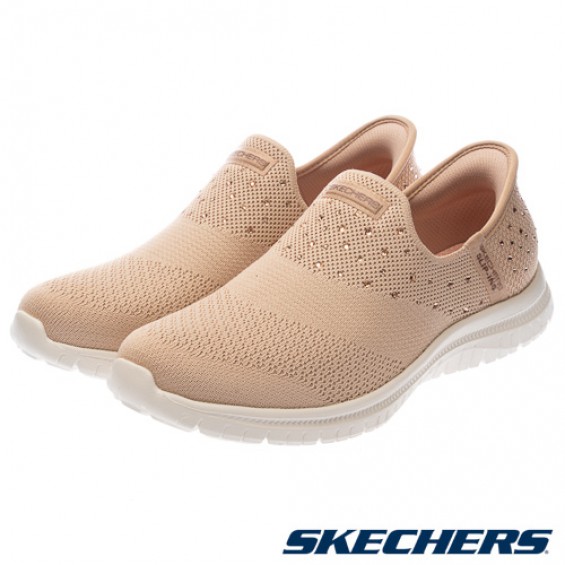 skechers_20250915104332_107601.jpg