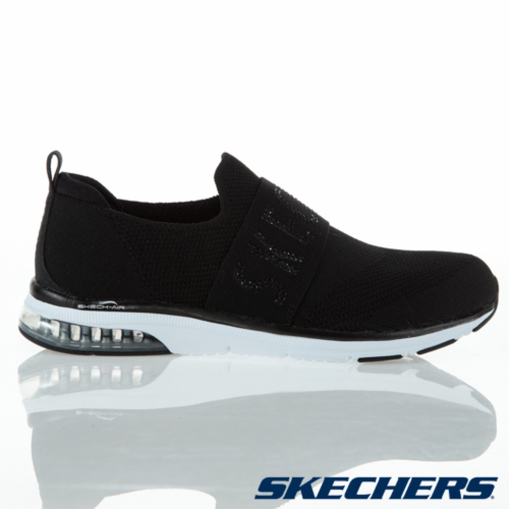 skechers_20200224143359_100689.jpg