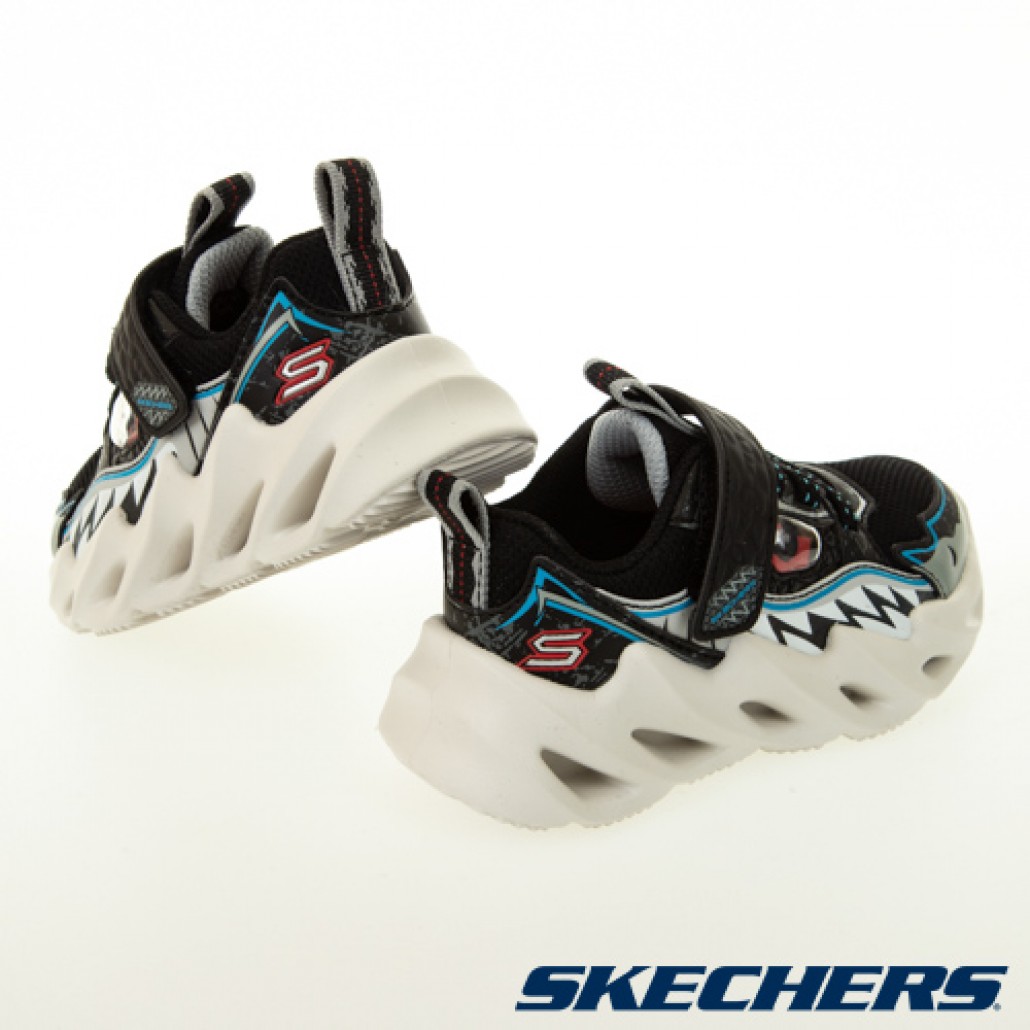 skechers_20210524145424_377941.jpg