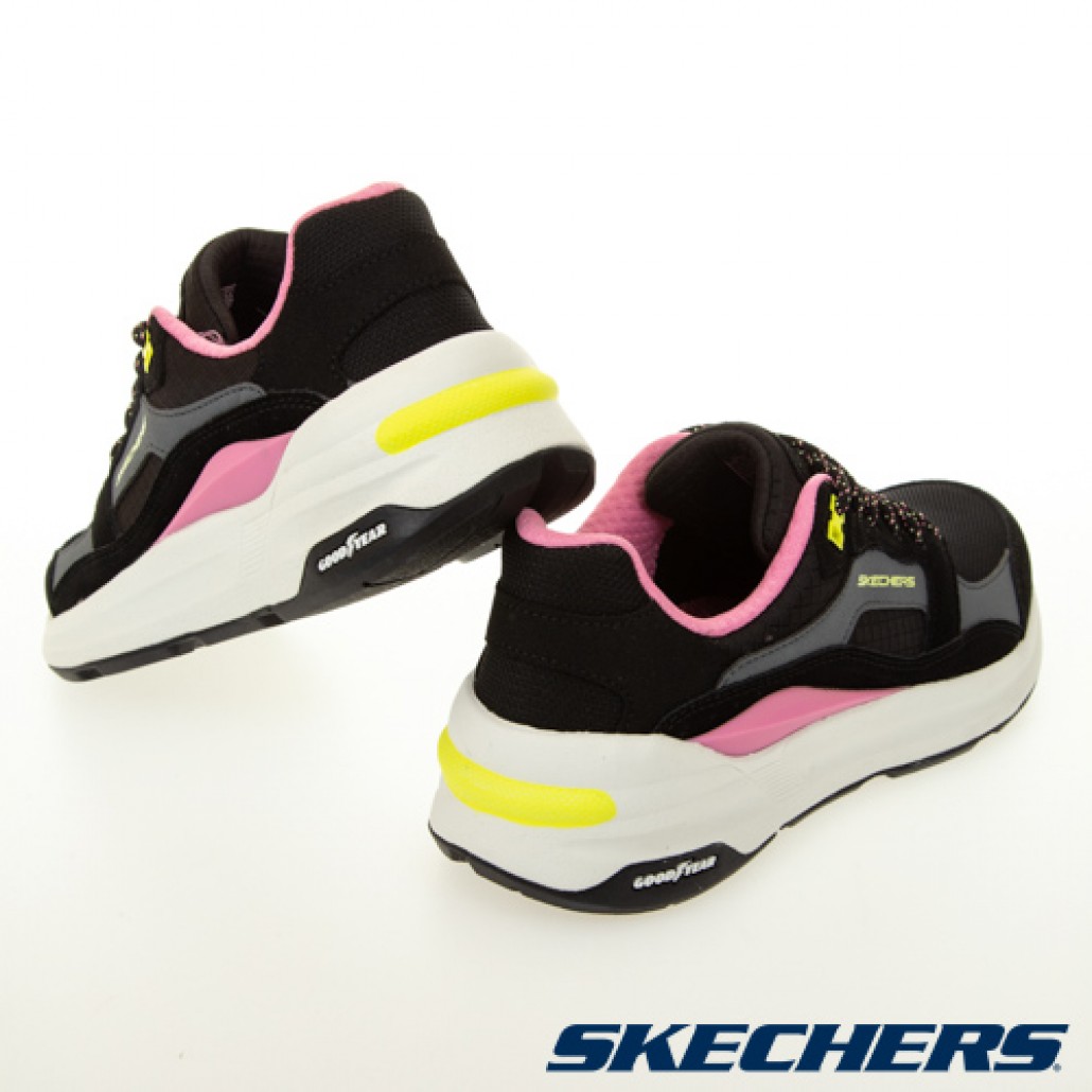 skechers_20210717221811_512428.jpg