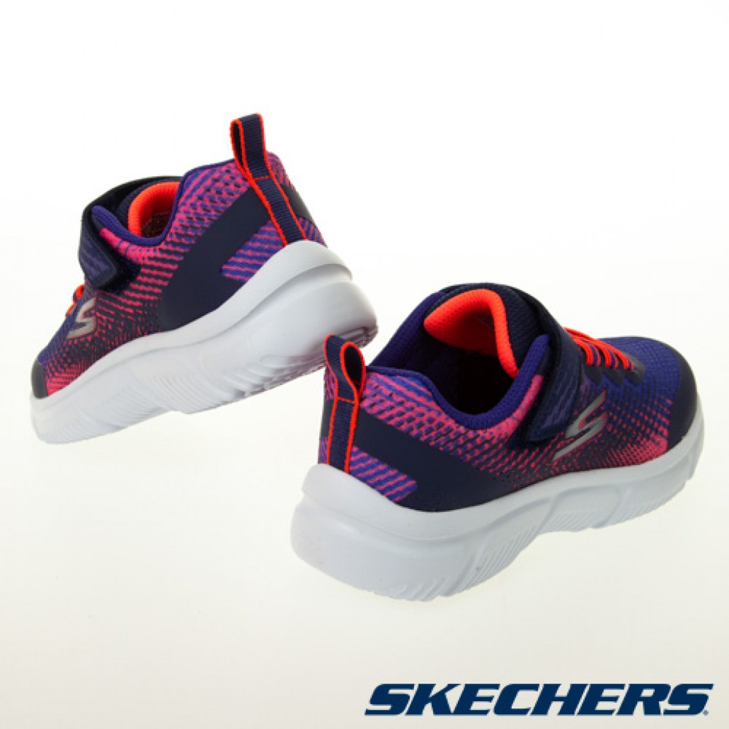 skechers_20210824181813_107215.jpg