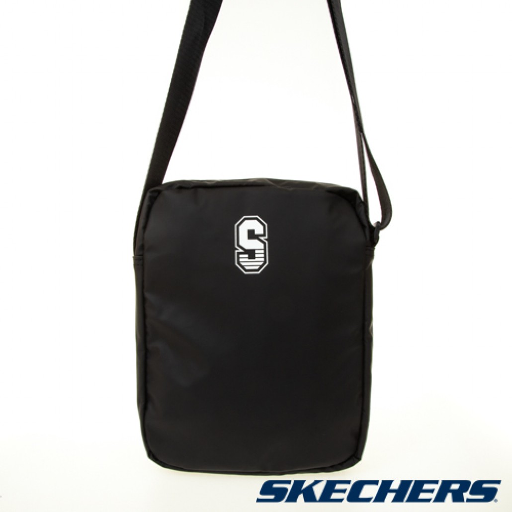 斜背包_經典黑(S106106)