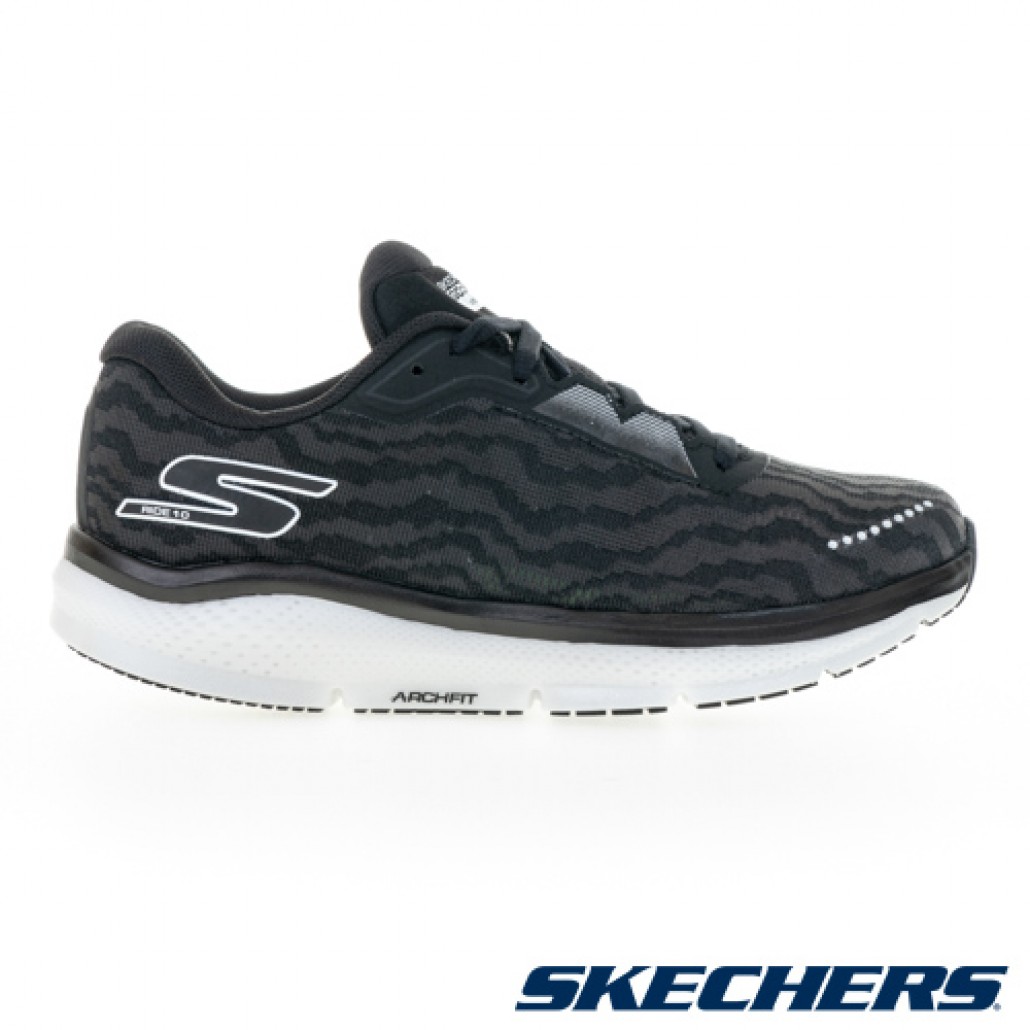 skechers_20220526152535_773330.jpg
