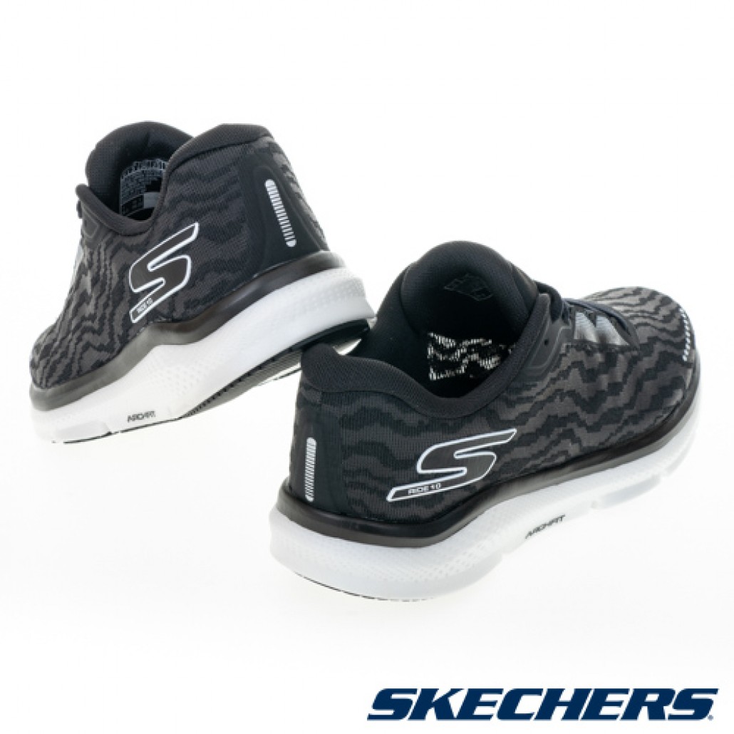 skechers_20220526152536_960279.jpg