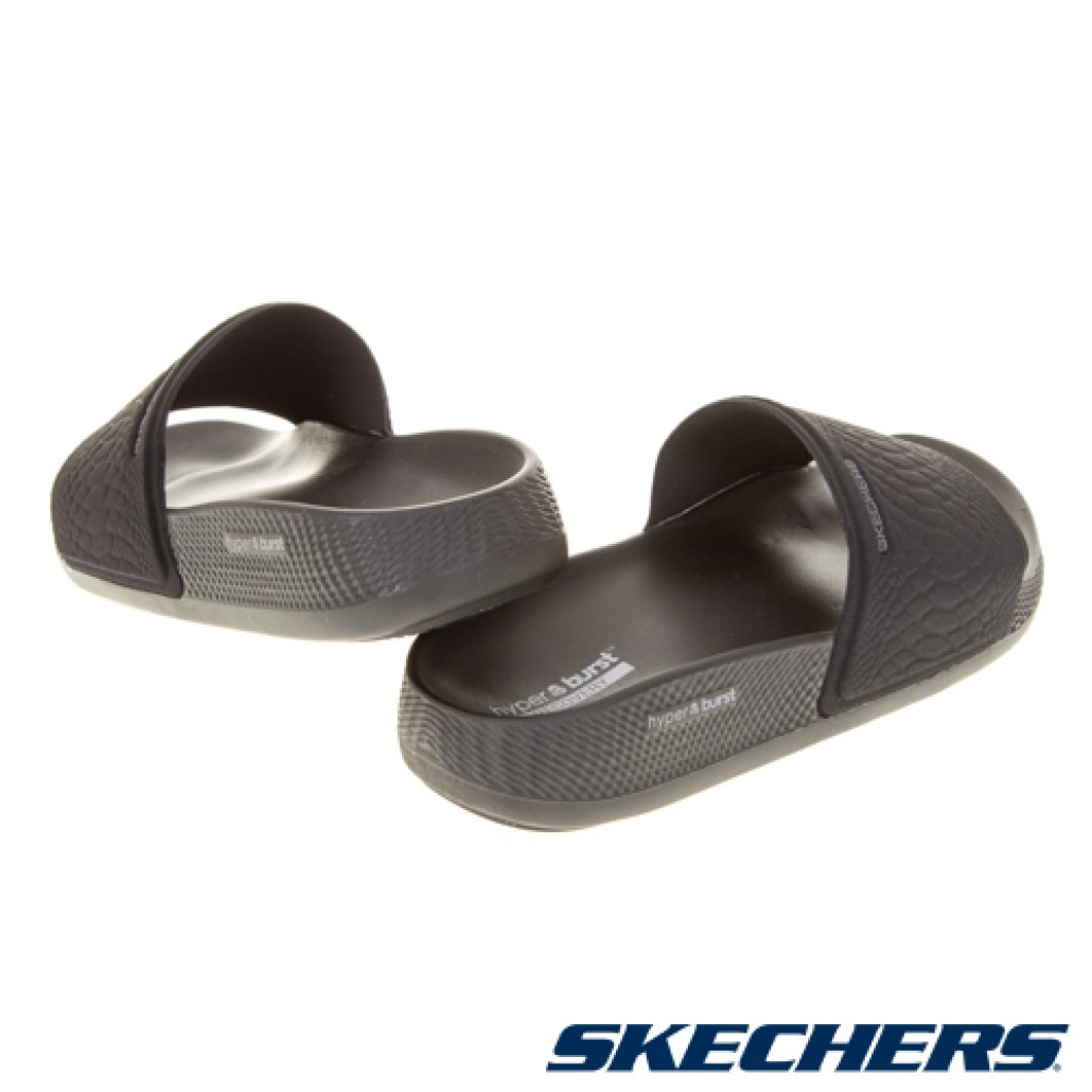 skechers_20220722165428_982533.jpg