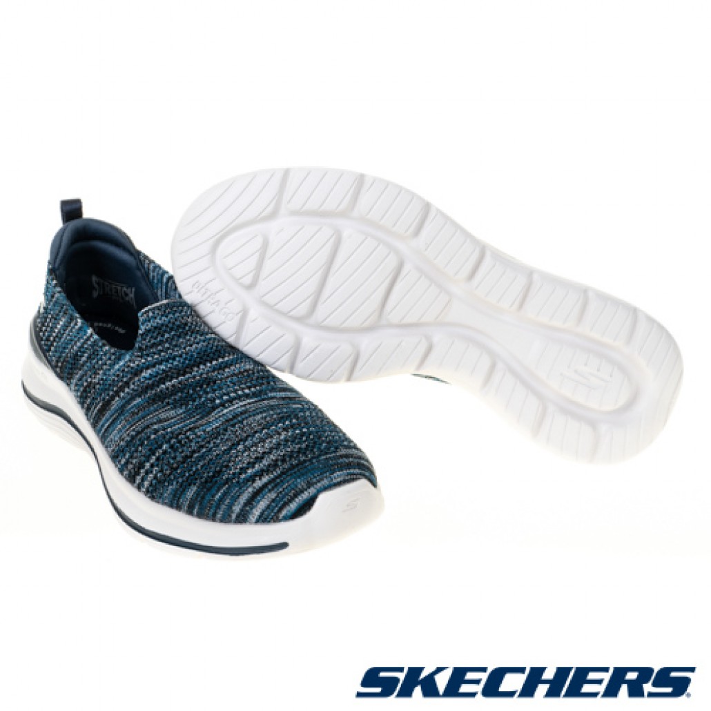 skechers_20220803143806_688522.jpg