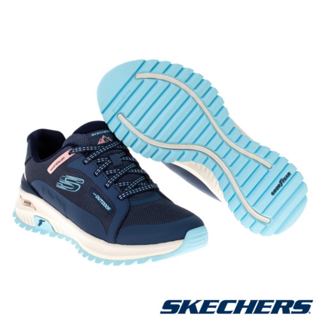 skechers_20221018184606_572065.jpg