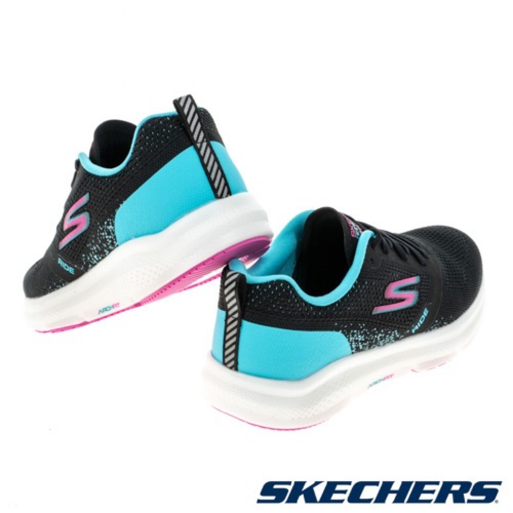 skechers_20221018184620_330847.jpg