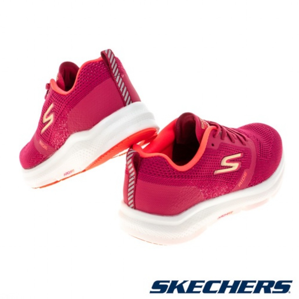 skechers_20221018184622_236070.jpg