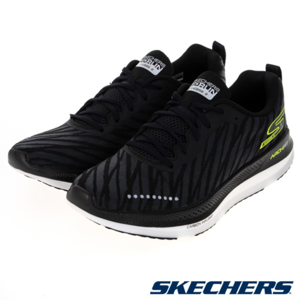 Skechers GORUN RAZOR EXCESS 2(246035BKW)｜2 系列，採用 HYPER－銳克運動