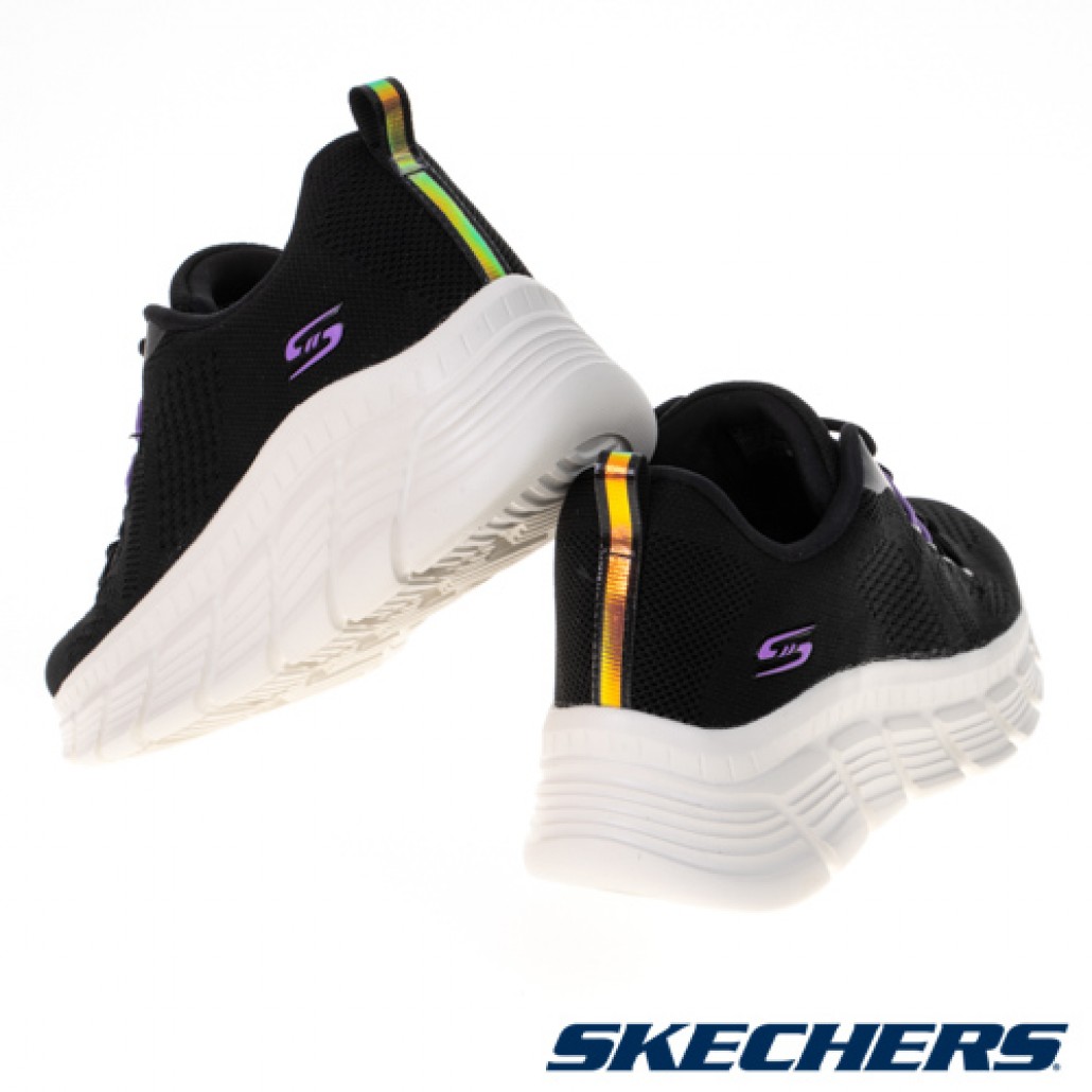 skechers_20221204212142_558954.jpg