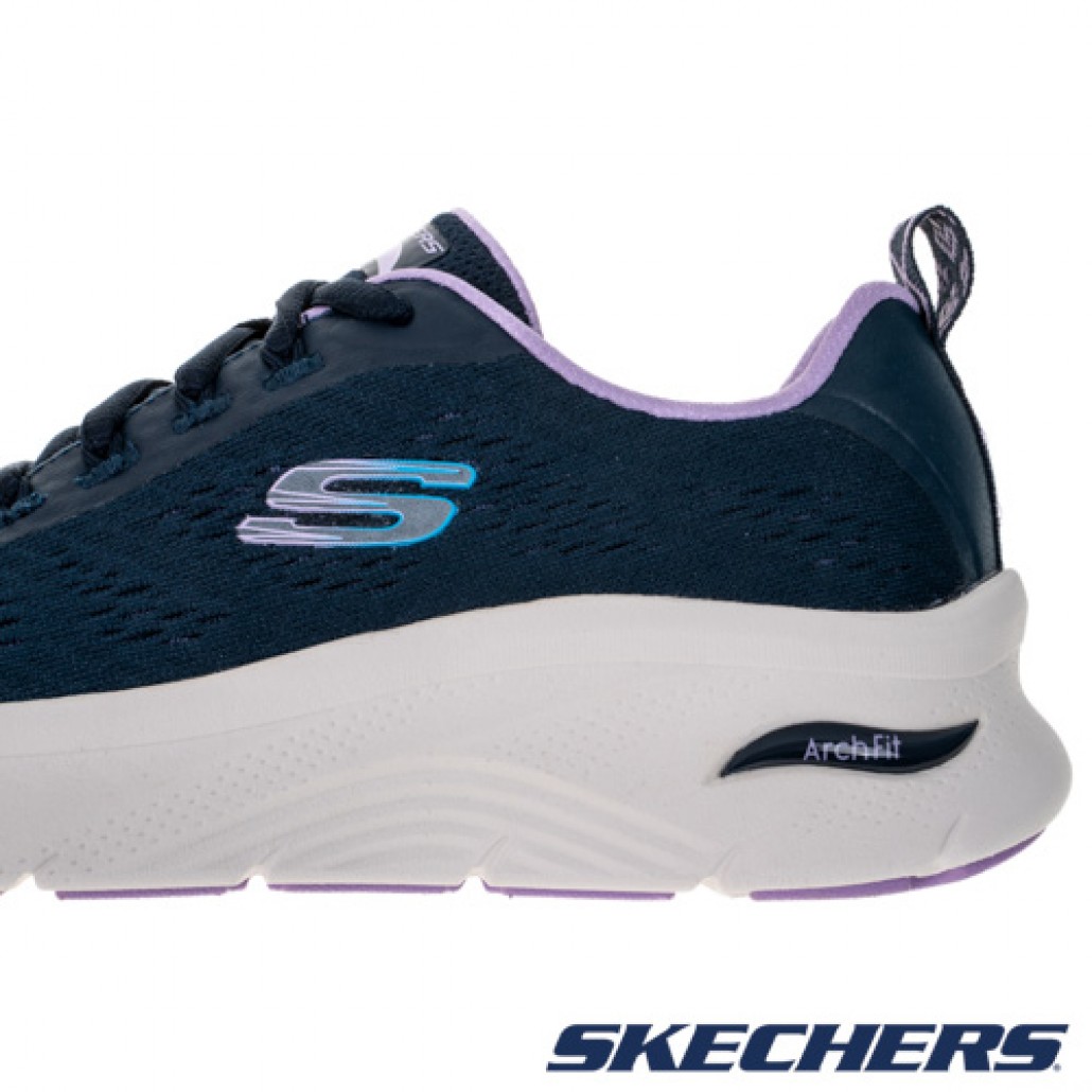 skechers_20221204212149_643154.jpg