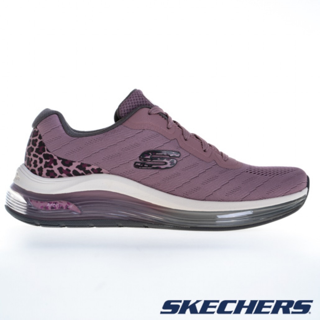 skechers_20221204224112_168786.jpg