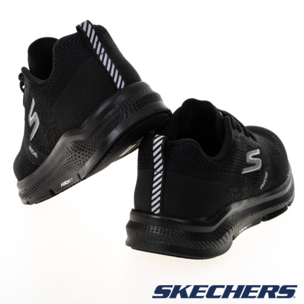 skechers_20221227173614_677785.jpg