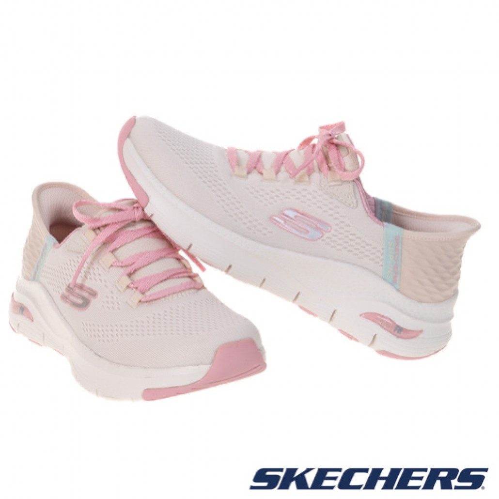 skechers_20230115152905_335036.jpg
