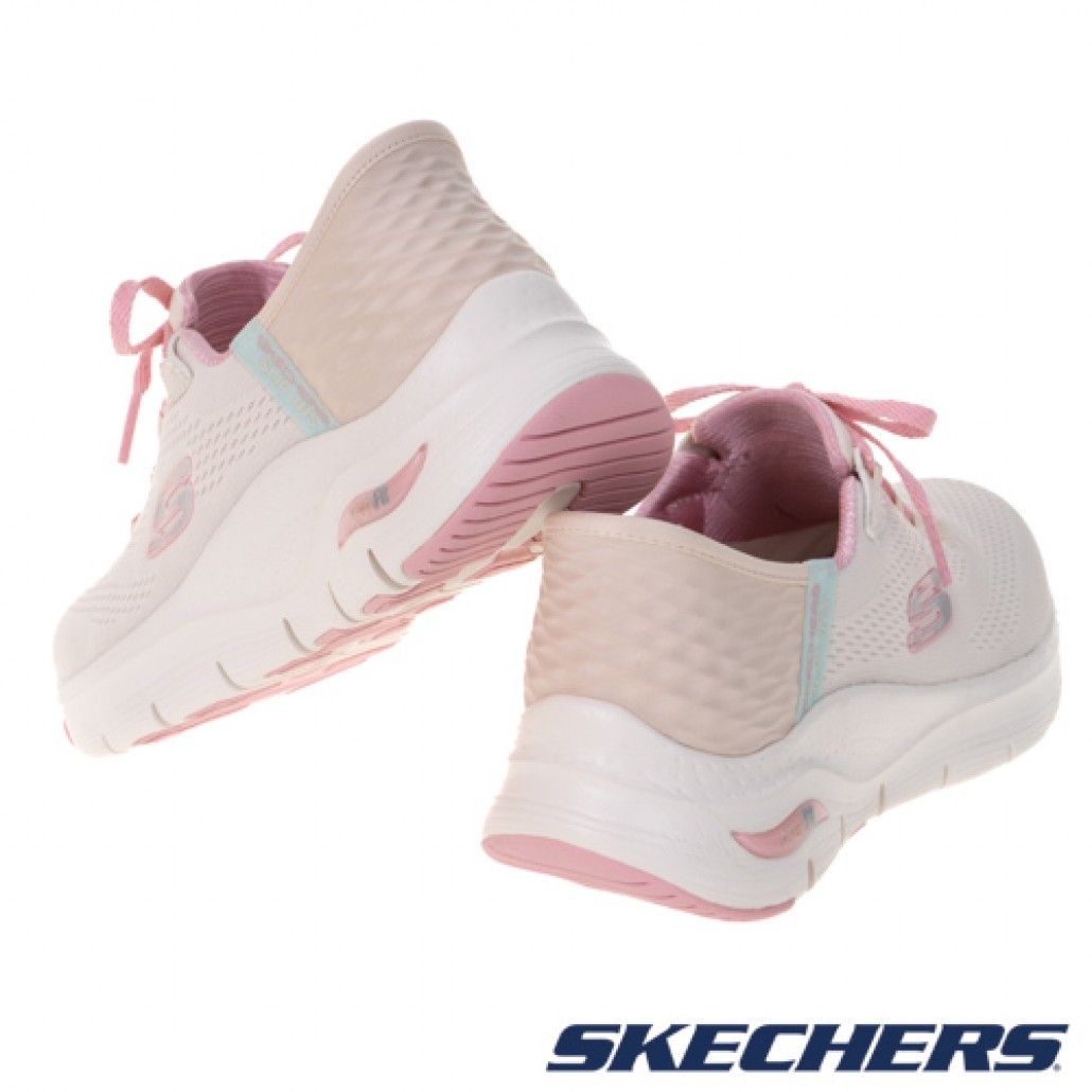 skechers_20230115152905_964362.jpg