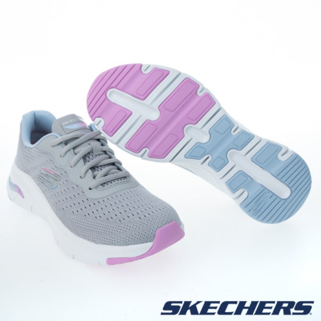 skechers_20230312173219_214895.jpg