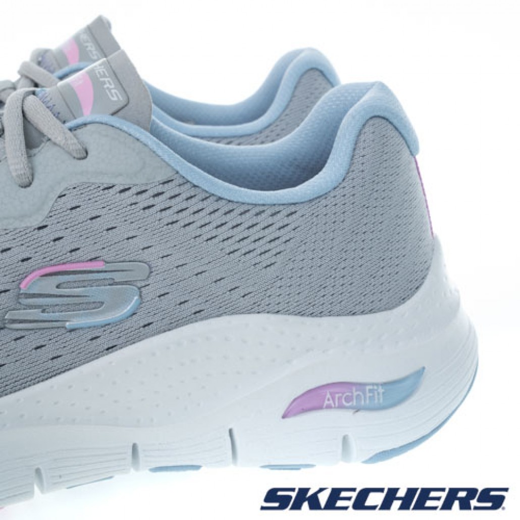 skechers_20230312173219_588118.jpg