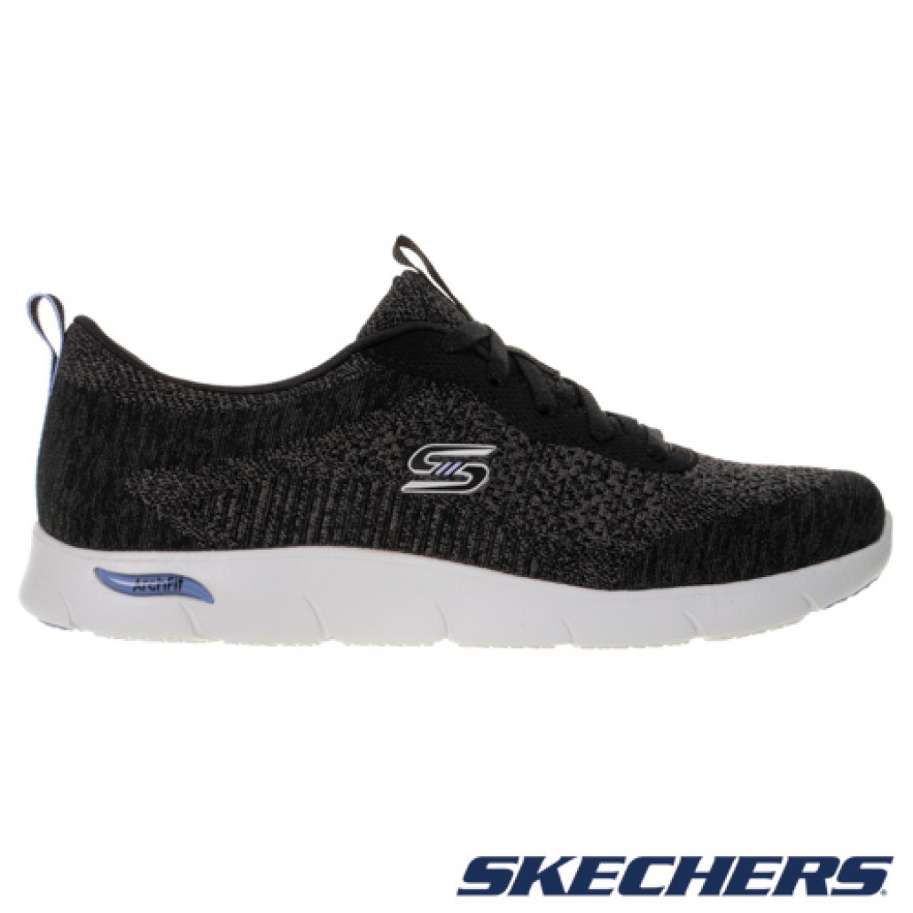 skechers_20230312173240_335964.jpg