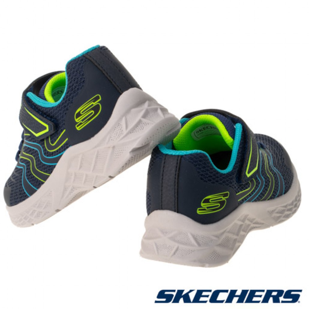 skechers_20230312190747_215948.jpg