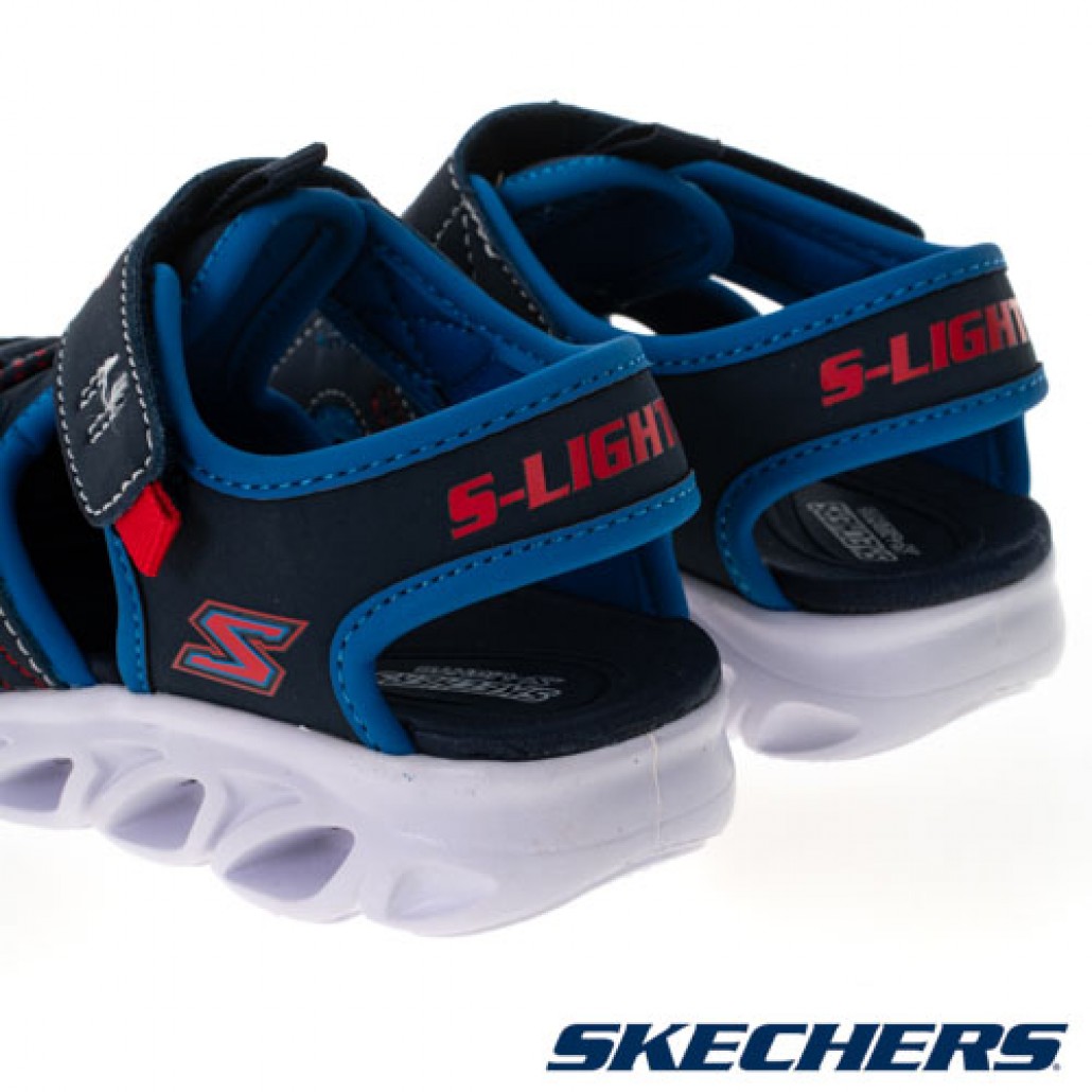 skechers_20230428105313_101589.jpg