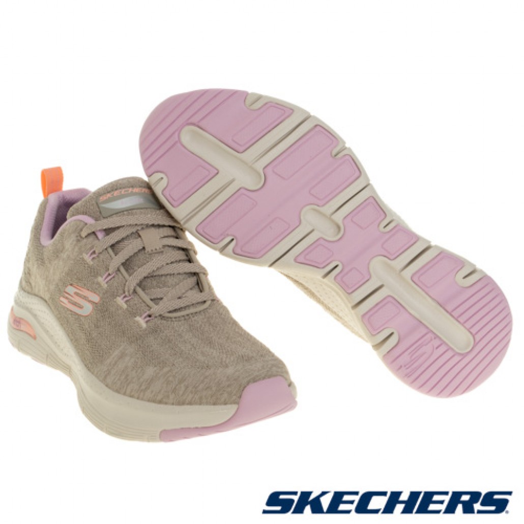skechers_20230608171544_305179.jpg