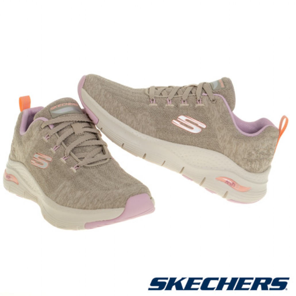 skechers_20230608171544_822599.jpg
